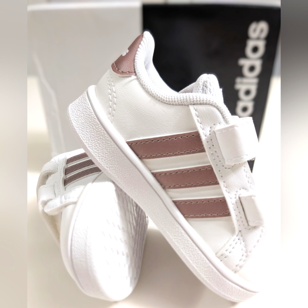 ADIDAS, Grand Court 1 Sneakers, Size 5K, Rose Gold.